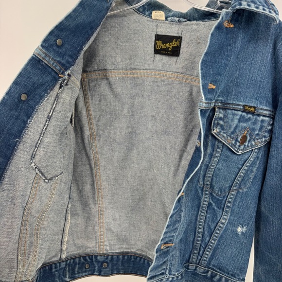 Vintage Wrangler Denim Jacket 70's Size 38 Made in USA Blue Jean Trucker Coat - Picture 8 of 9